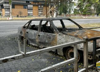 Між прильотами та скидами: життя у центральній частині Херсона