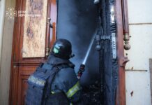 Російський дрон влучив у Херсонський художній музей