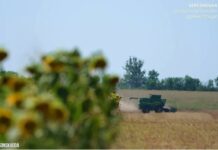 Через російські атаки 10 людей поранено під час жнив на Бериславщині