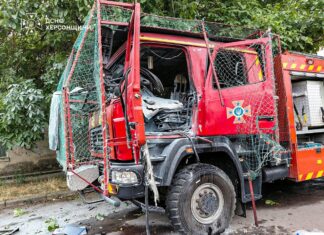 У Херсоні росіяни завдали чергового удару по рятувальниках