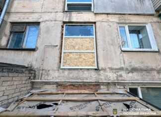 Через російські обстріли на Херсонщині дев’ять поранених, серед них – медики та комунальники